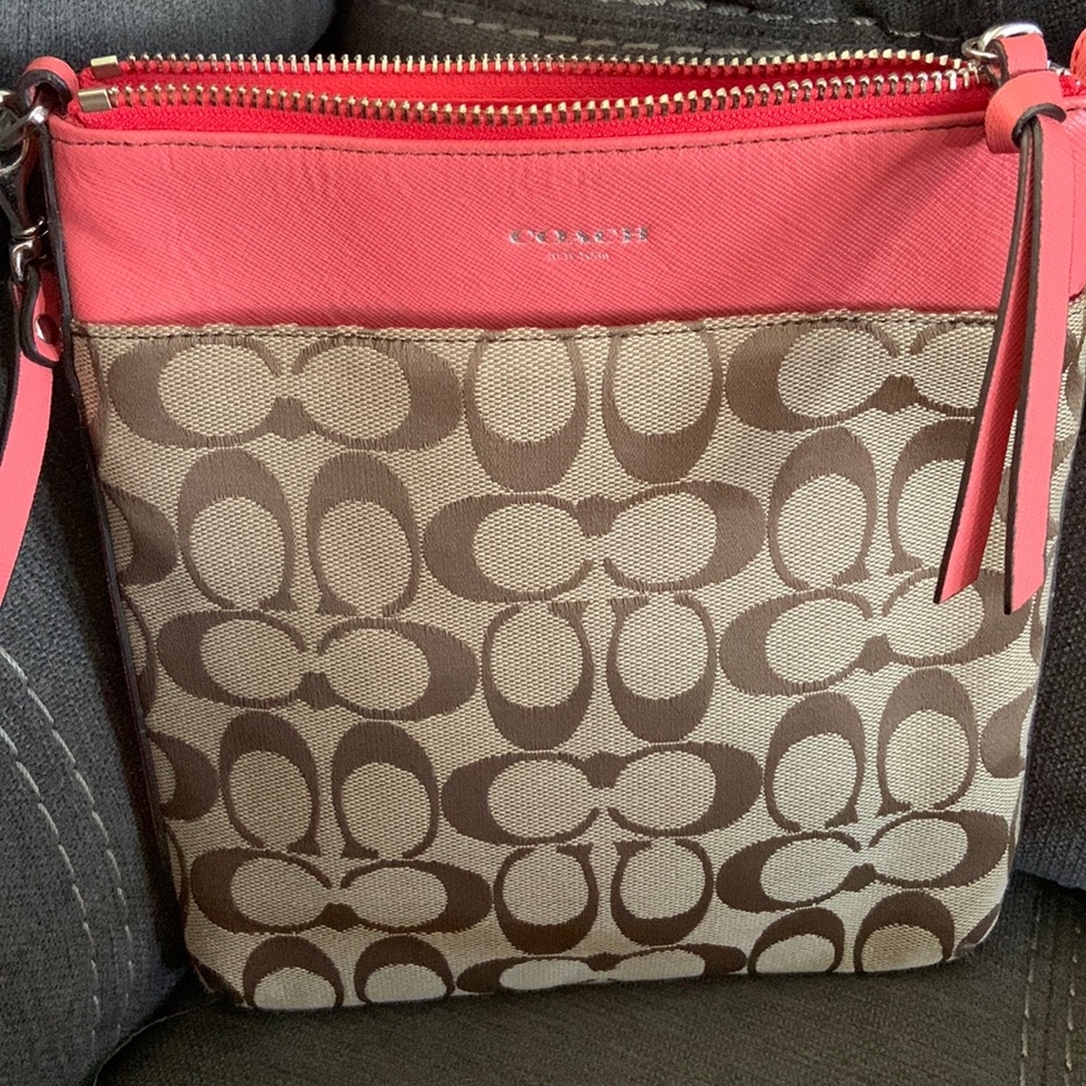 Coach crossbody brown/coral